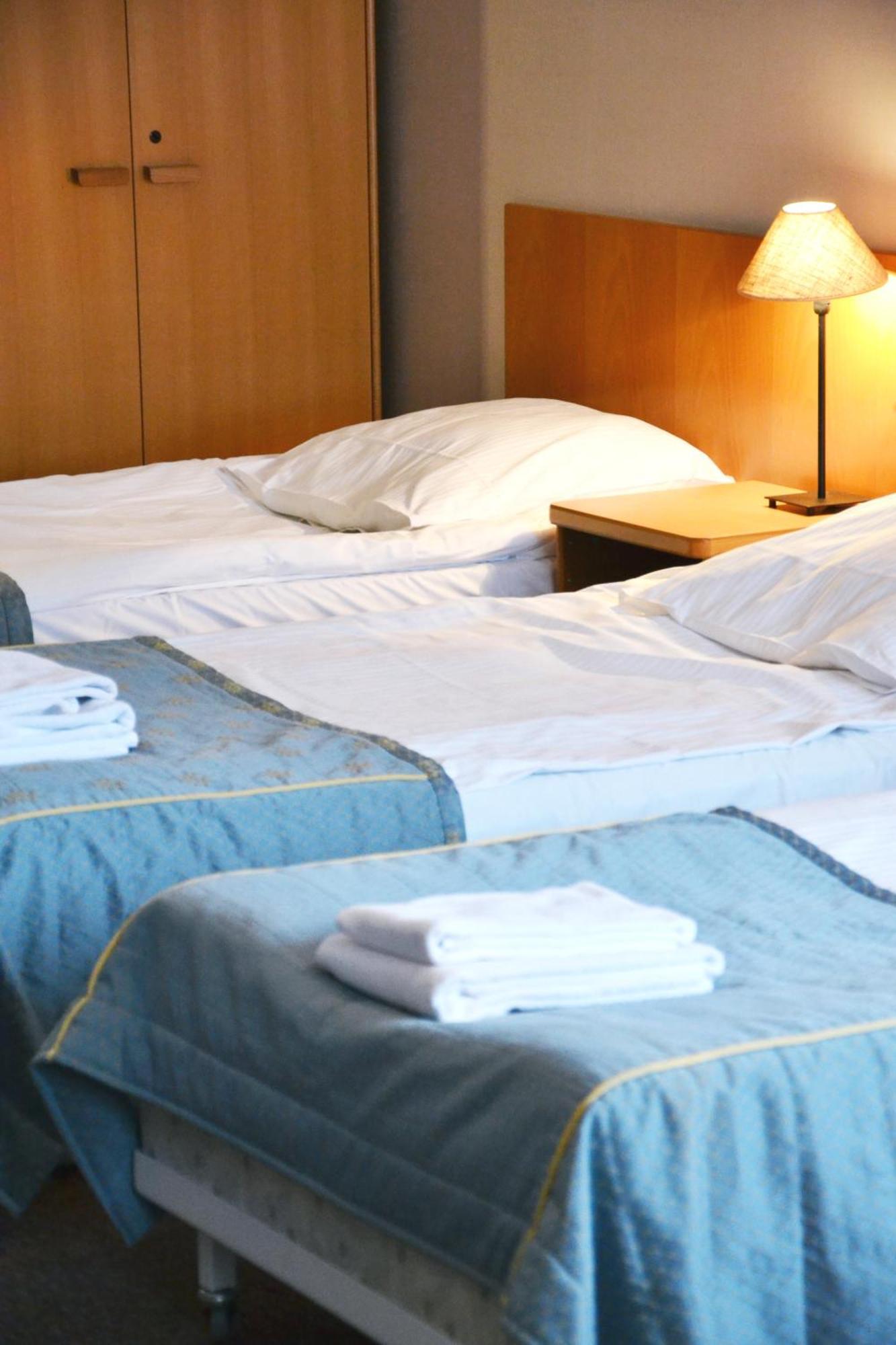 Hotel Orlik Płońsk Habitación foto